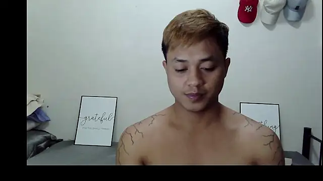 LonelyMark4u Show Webcam