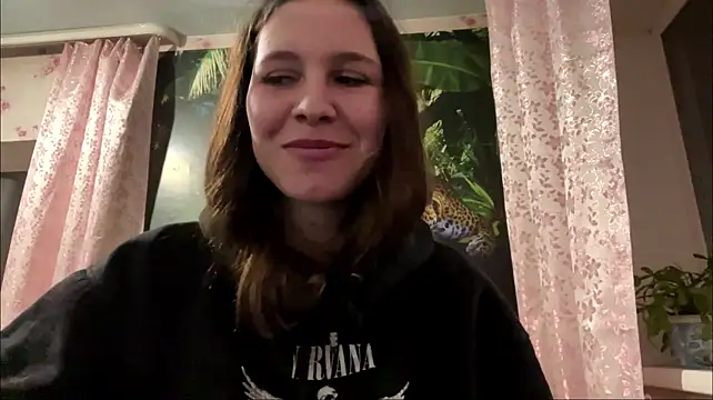 EmmaShyline's Webcam Show