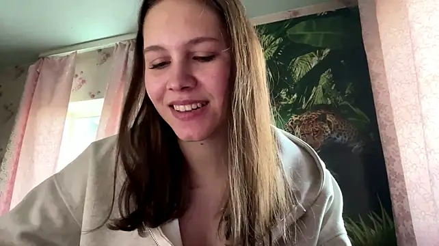 EmmaShyline Show in webcam