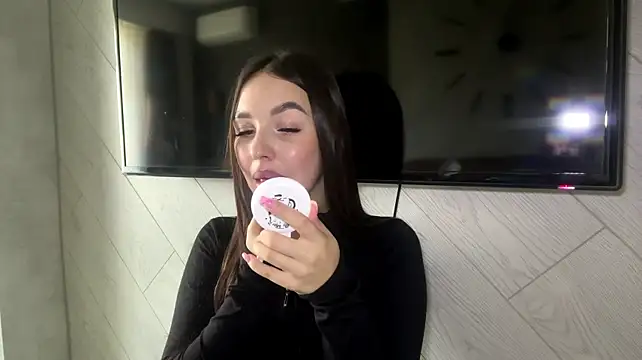 Онлайн чат XXX AntoninaPachew