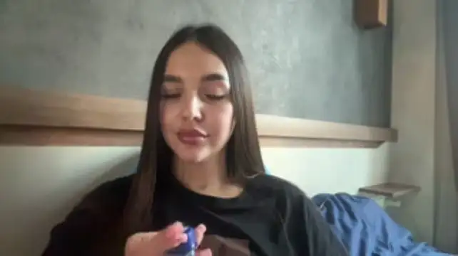 AntoninaPachew's Live XXX Chat