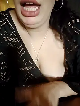 kamilia_sexy Adlı Modelin Web Kamerası Şovu