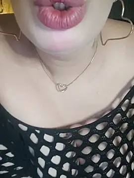 kamilia_sexy's Webcam Show