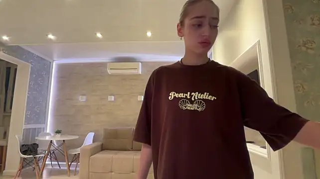 ErminiaAltier's Webcam Show