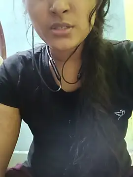 צ'אט XXX בשידור חי של tamil_zoya