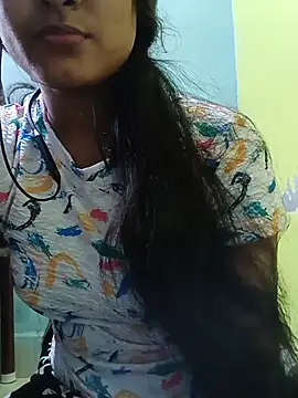 tamil_zoya Adlı Modelin Canlı XXX Sohbeti