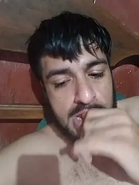 Pertunjukan Kamera Web Comandante06