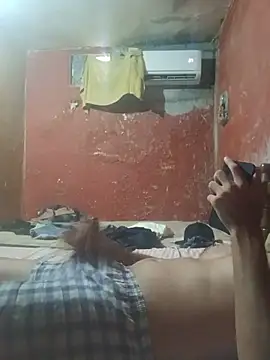 Pertunjukan Kamera Web Comandante06