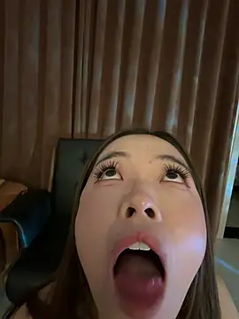 yezi740 Pertunjukan Webcam