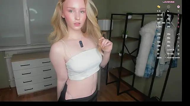 BlondeMiaXn Live XXX chat