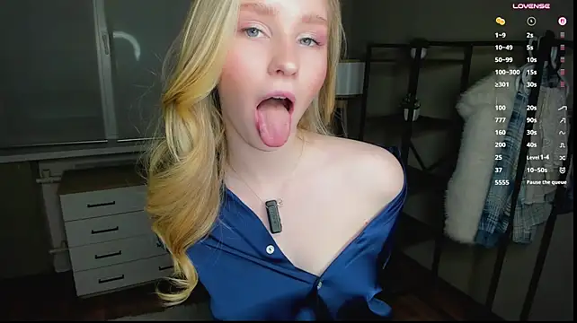 BlondeMiaX – webcam-show