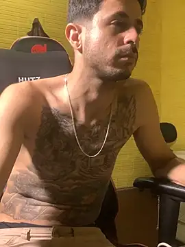 Housebalifans Show in webcam