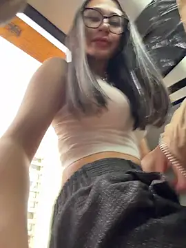 Chat +18 de Aria51 ao vivo