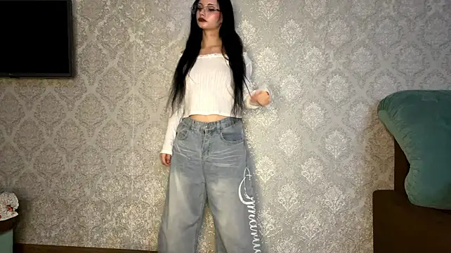 Show modela silverdewq na web-kameri