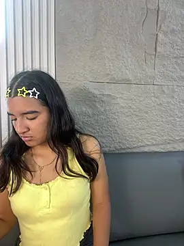 Almilun Live XXX chat