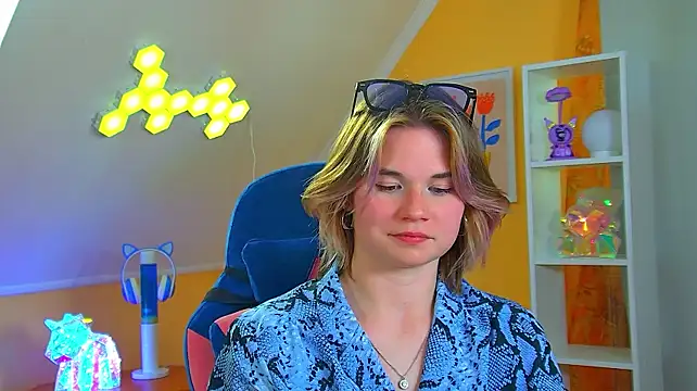 Chat XXX en directo de AliceAllard