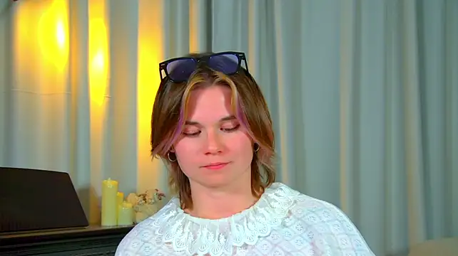 AliceAllard: απευθείας συνομιλία ΧΧΧ