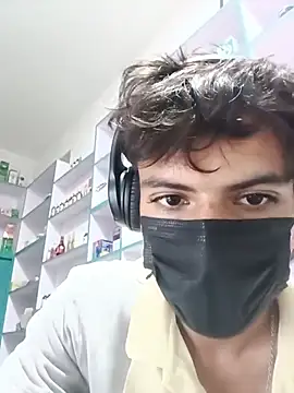 Show de Hornyboy337 na webcam