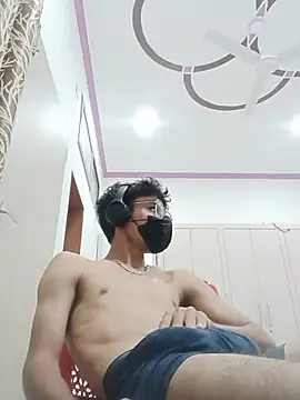 Webkamerová show Hornyboy337