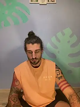 FableScottn Webbikameraesitys