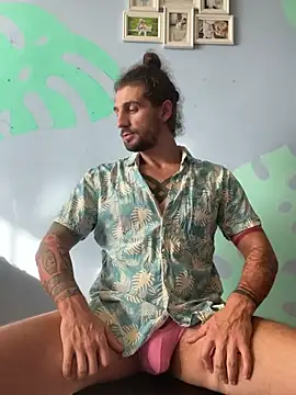 Show modela FableScott na web-kameri