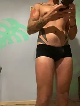 FableScott Show in webcam