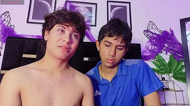 Kev_cookn Webbikameraesitys