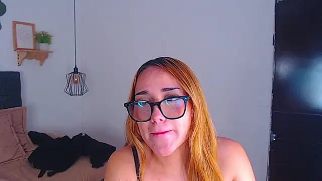 khendal_sweet 网络视讯表演