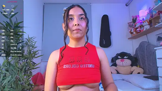 pretty_millx Chat XXX in diretta
