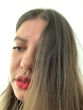 ElliWeaver Chat XXX live