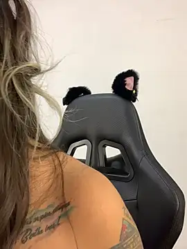 ElliWeaver's Webcam Show