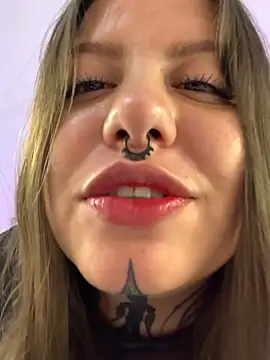 ElliWeaver's Webcam Show