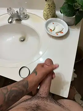 tattooesboyyy Webcamshow