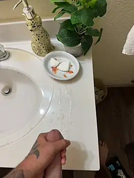tattooesboyyy Webcam-Show