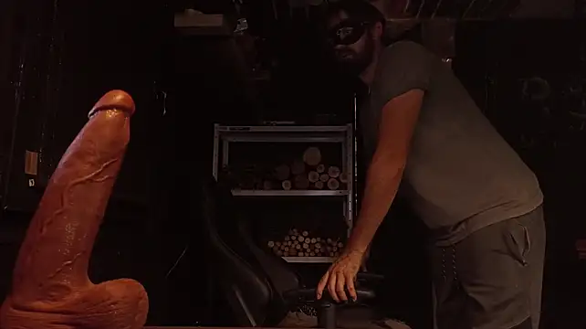 Show modela AnalOrgasm_CG na web-kameri