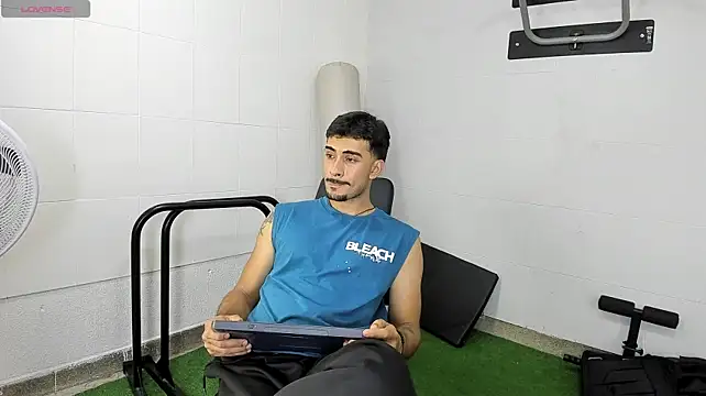 Theo_BossX's Webcam Show