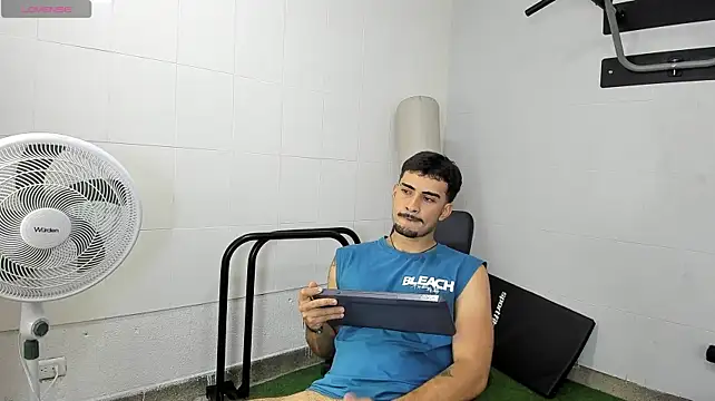 Theo_BossX Show Webcam
