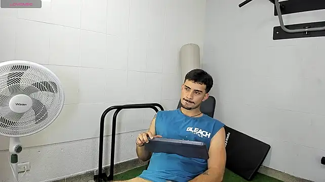Theo_BossX Webcam-Show