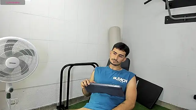 Theo_BossX Webcam show