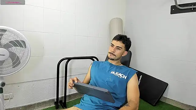 Theo_BossX Webcam-Show