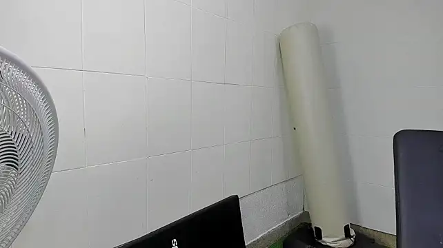 Theo_BossX: вебкам-шоу