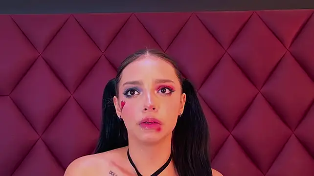 MeganLacroft's Live XXX Chat