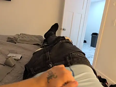 biggiewiththickD: διαδικτυακό σόου στην κάμερα