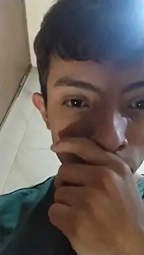 Show de liamkozy na webcam