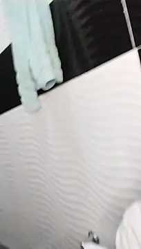 liamkozyのウェブカメラショー