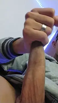 הופעת וובקאם של liamkozy