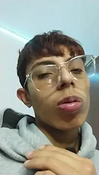 liamkozy – webcam-show