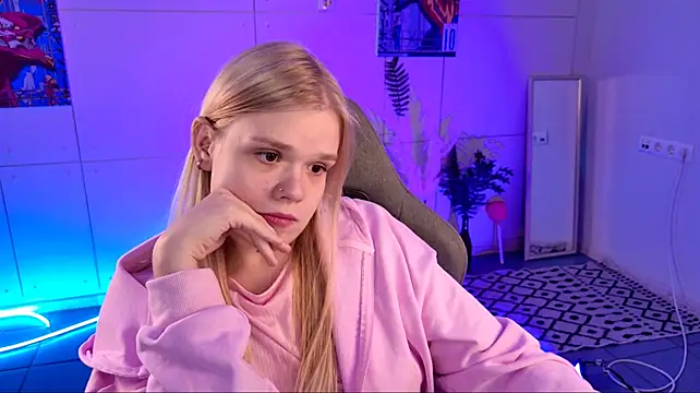 Aylin_kitty Pertunjukan Webcam