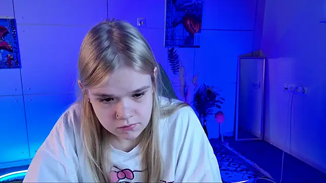 Aylin_kitty Adlı Modelin Web Kamerası Şovu