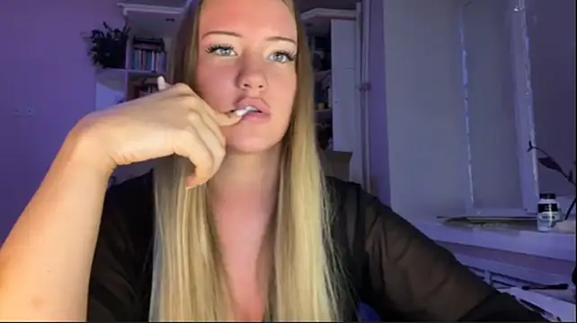 LisiKiss_ Webcam Show